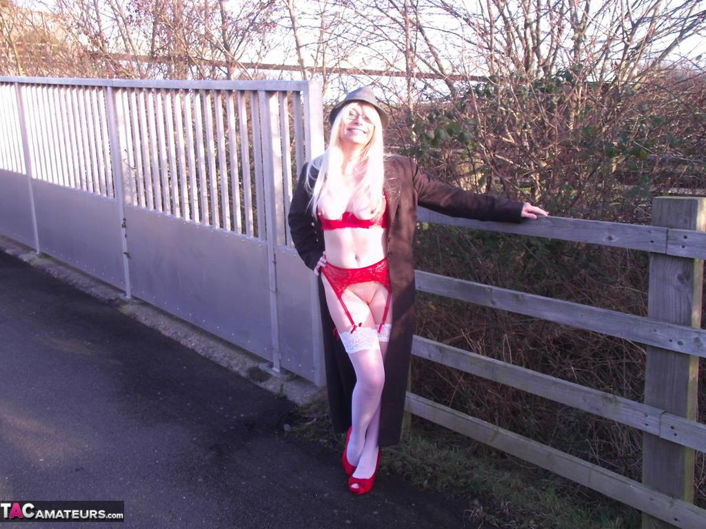 older amateur barby slut exposes herself while crossing a footbridge