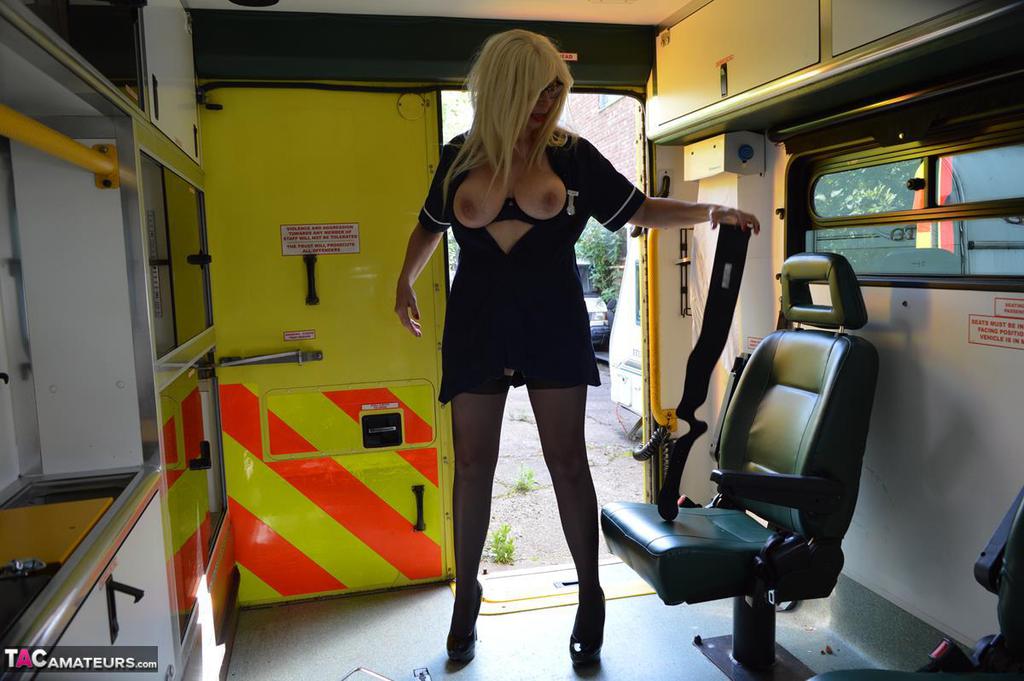 older blonde nurse barby slut gives a blowjob inside an ambulance